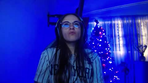 nanna yoshi online show from 12/17/24, 12:12