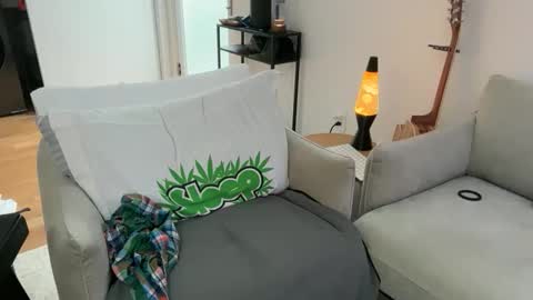 nannerbrains online show from 04/12/26, 07:41