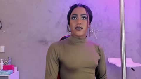 Snapshot of naomi__blair chatting on 06/14/26, 03:08 Naomi Blair online show from 06/14/26, 03:08