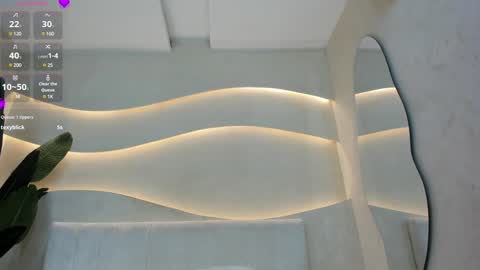 Naomi  online show from 01/10/25, 10:25