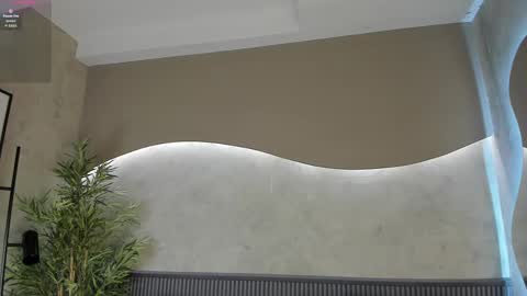 Naomi  online show from 09/21/25, 07:26