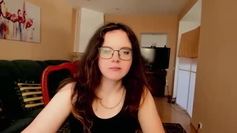 naomi_di online show from 06/05/26, 06:20
