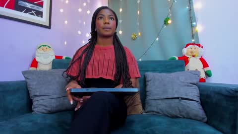 Nahomi Jones online show from 12/29/24, 08:04