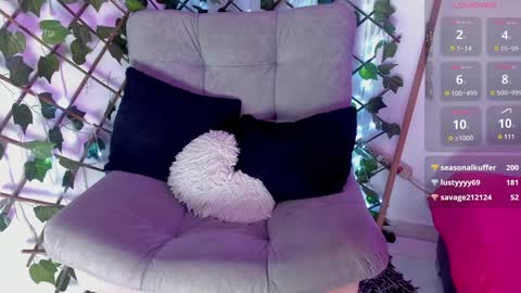 naomi_kobayashi online show from 12/15/24, 03:53