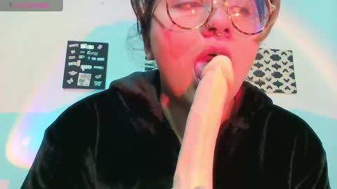 Naomi online show from 03/12/25, 04:19