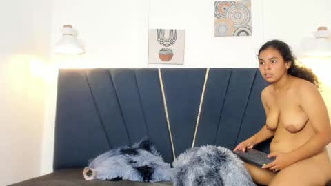 naomi_x0 online show from 03/03/26, 02:12