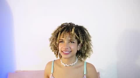 Snapshot of naomidawsonn chatting on 05/28/26, 12:52 naomidawson online show from 05/28/26, 12:52