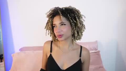 Snapshot of naomidawsonn chatting on 06/10/26, 11:57 naomidawson online show from 06/10/26, 11:57