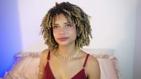 Snapshot of naomidawsonn chatting on 06/25/26, 12:32 naomidawson online show from 06/25/26, 12:32
