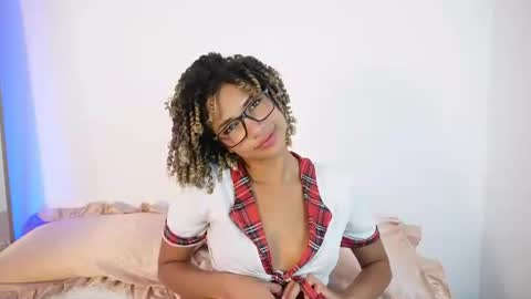 Snapshot of naomidawsonn chatting on 07/22/26, 12:13 naomidawson online show from 07/22/26, 12:13