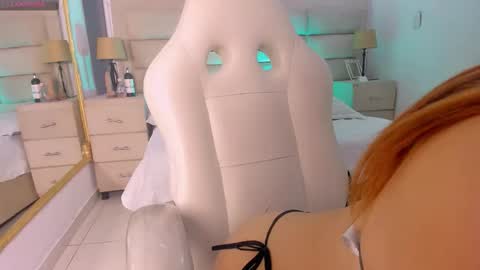 Naomi Frost online show from 02/02/26, 01:10