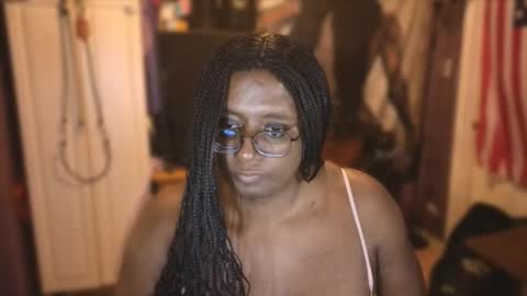 Naomi online show from 11/19/25, 07:08