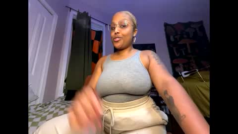 Naomigiirl6 online show from 12/30/24, 04:08