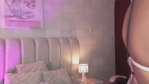 Snapshot of naomigray__ chatting on 07/15/26, 06:46 Naomi-Gray online show from 07/15/26, 06:46