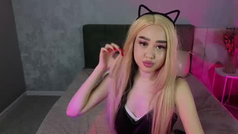 Naomi online show from 02/07/26, 01:09