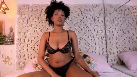 Snapshot of naomikross chatting on 02/06/26, 01:47 Naomi online show from 02/06/26, 01:47