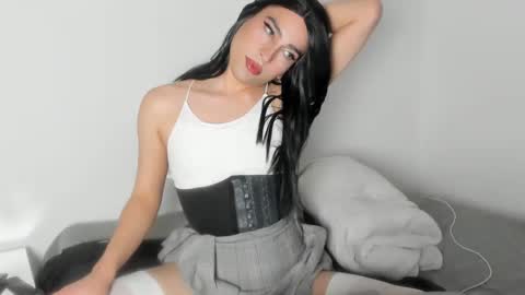 Naomi Moore online show from 10/09/25, 11:36