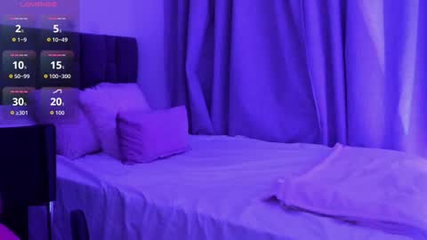 Naomi online show from 11/18/25, 02:28