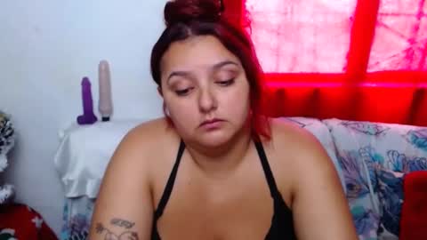 naomiquiin online show from 12/20/24, 01:11