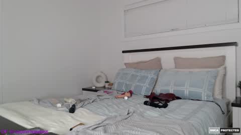 naomirhoades online show from 07/28/26, 03:21