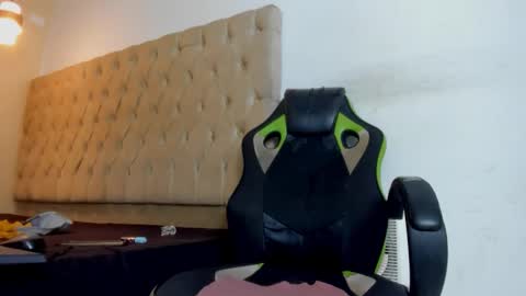 naomis_35 online show from 02/06/26, 08:12