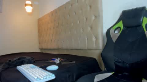 naomis_35 online show from 02/20/26, 07:47