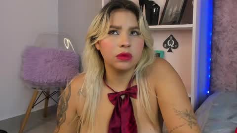 Laura  online show from 06/01/26, 06:59