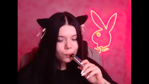 Naomi online show from 11/25/25, 06:57