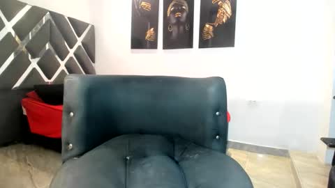 naomiwildburn online show from 11/24/25, 02:50