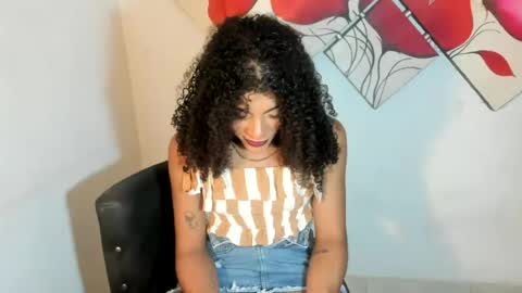 Snapshot of naomiwildburn chatting on 06/24/26, 12:53 naomiwildburn online show from 06/24/26, 12:53