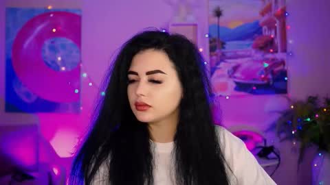 naomiwilsons online show from 10/13/25, 08:25