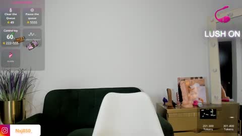 Naomi     online show from 01/30/25, 10:51