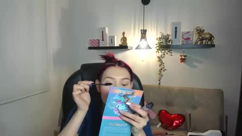 Snapshot of naomy_hot04 chatting on 06/09/26, 11:27 naomy online show from 06/09/26, 11:27