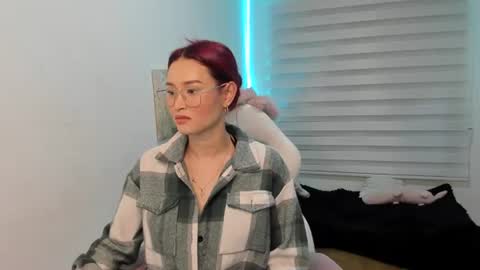 Snapshot of naomy_hot04 chatting on 07/05/26, 03:23 naomy online show from 07/05/26, 03:23