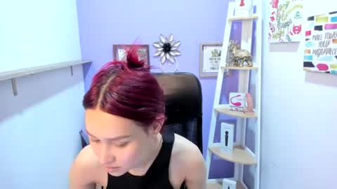 Snapshot of naomy_hot04 chatting on 07/09/26, 11:31 naomy online show from 07/09/26, 11:31