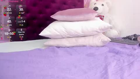 Naomy online show from 02/28/26, 08:54