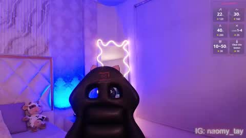 Naomy  online show from 11/23/25, 03:50