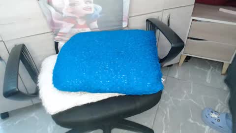 naomylux1 online show from 03/03/26, 04:29