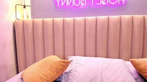 Naomy  online show from 04/11/26, 10:03