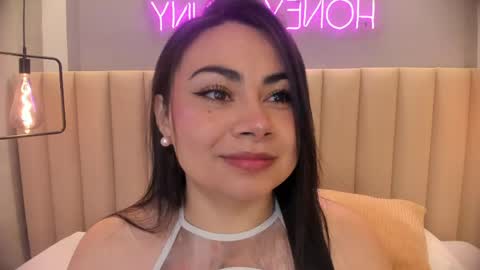 Naomy  online show from 05/21/26, 10:33