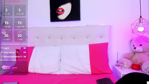 nara_pink online show from 10/24/25, 07:54