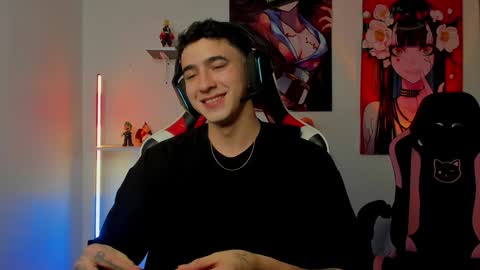 Snapshot of naranjo_seb chatting on 12/04/24, 06:00 sebastian online show from 12/04/24, 06:00