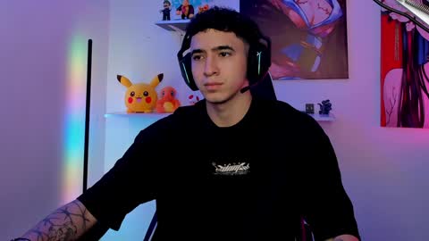 Snapshot of naranjo_seb chatting on 01/14/25, 05:12 sebastian online show from 01/14/25, 05:12