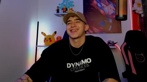 Snapshot of naranjo_seb chatting on 01/17/25, 08:02 sebastian online show from 01/17/25, 08:02