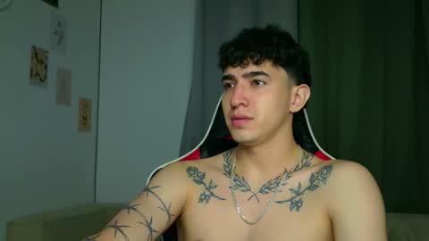 Snapshot of naranjo_seb chatting on 09/30/25, 04:39 sebastian online show from 09/30/25, 04:39