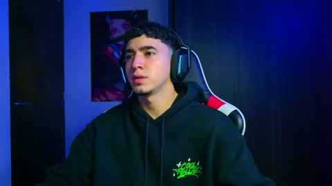 Snapshot of naranjo_seb chatting on 11/05/25, 03:23 sebastian online show from 11/05/25, 03:23