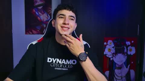 Snapshot of naranjo_seb chatting on 11/12/25, 05:30 sebastian online show from 11/12/25, 05:30