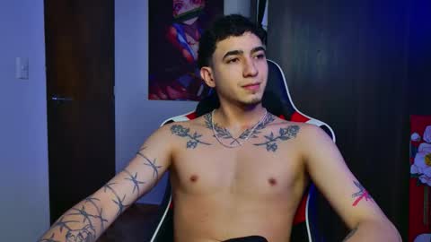 Snapshot of naranjo_seb chatting on 11/16/25, 12:05 sebastian online show from 11/16/25, 12:05