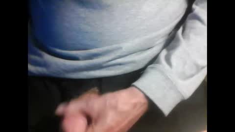 Snapshot of nasdude36 chatting on 11/18/25, 06:23 nasdude36 online show from 11/18/25, 06:23