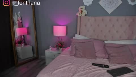 Nashly Fontana online show from 11/24/25, 02:06